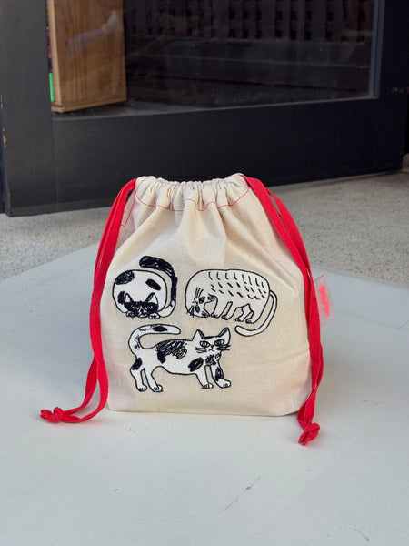 ミロコマチコ 刺繍巾着 ネコ